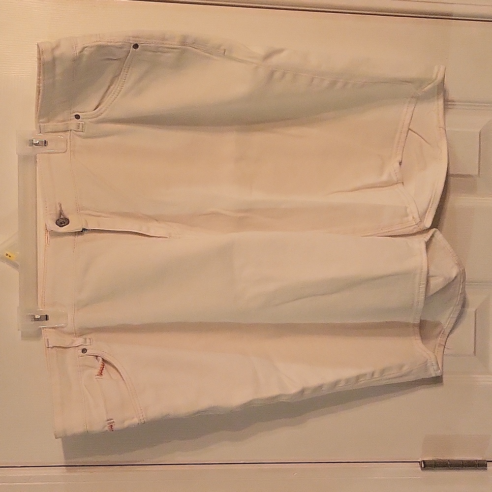 Levi's Bermuda Jean Shorts Size 18 EUC